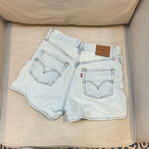 Levi’s Light Wash Denim Shorts